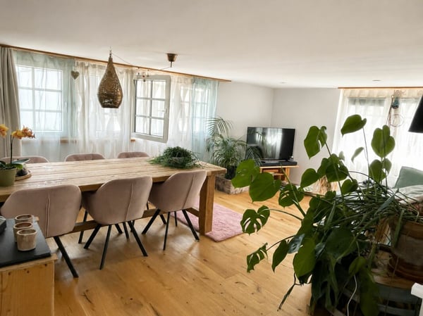 Totalsanierte, stilvolle 3½-Zimmerwohnung im Zentrum von Mogelsberg 2