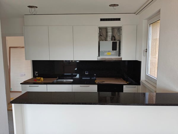 Frisch sanierte 3.5-Zimmer-Wohnung mit Balkon in Pfäffikon ZH 2
