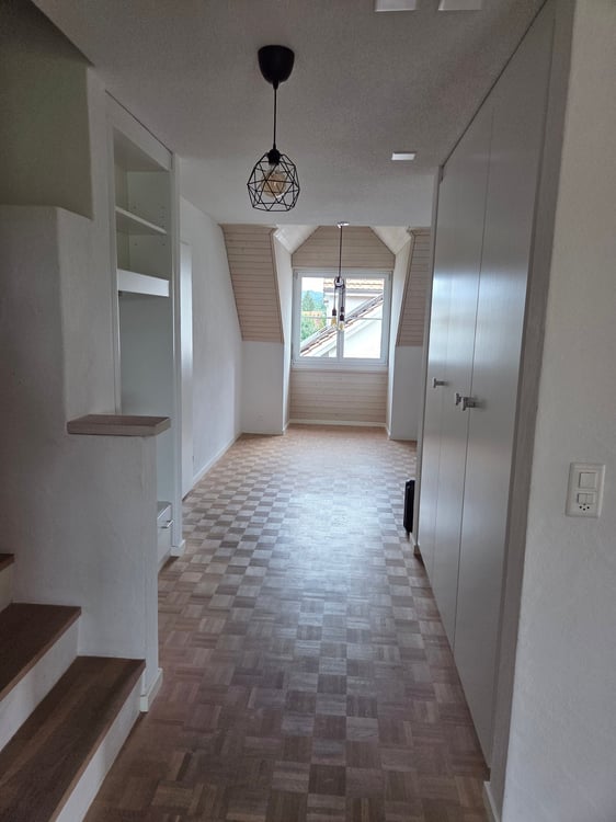 Lichtdurchflutete 4.5-Zimmer-Dachmaisonettewohnung mit herrlicher Aussicht 2