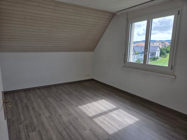 Lichtdurchflutete 4.5-Zimmer-Dachmaisonettewohnung mit herrlicher Aussicht 7