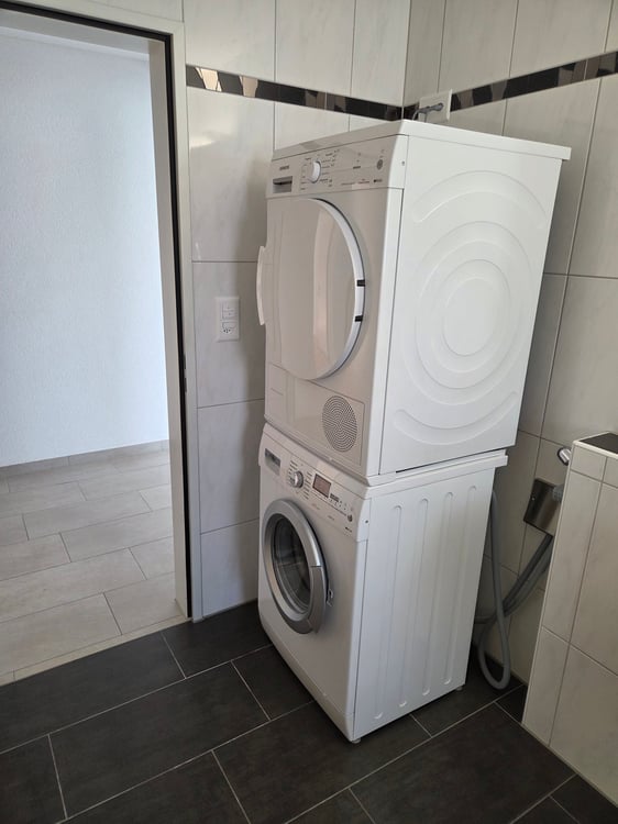 Moderne 3.5-Zimmerwohnung mit sonnigem Balkon 9