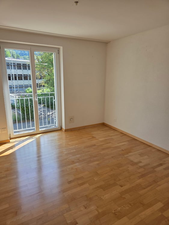 Moderne 3.5-Zimmerwohnung mit sonnigem Balkon 7
