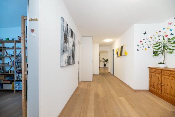 Grosszügige 4.5-Zimmer-Gartenwohnung inkl. Tiefgaragenparkplatz und Bastelraum 9