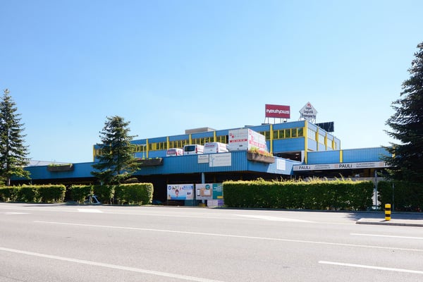 ca. 300 m² Lagerraum in Geschäftshaus direkt an der A1 3