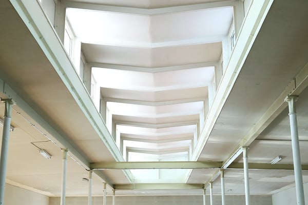Grosszügige Gewerbe-/Büro-/Studiofläche mit hohen Decken und viel Tageslicht im The Valley 5