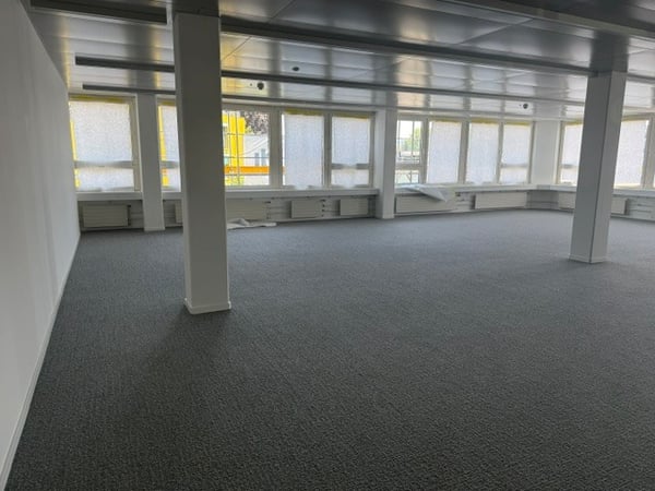 Renovierte Bürofläche für Ihr Bürokonzept 4