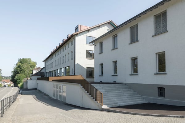 Hochwertig ausgebaute Gewerbeflächen 8