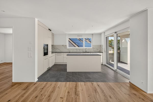 Erstvermietung - Moderne 4.5-Zimmer-Maisonettewohnung an zentraler Lage 2