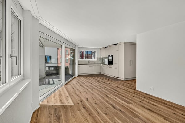Erstvermietung - Moderne 3.5-Zimmer Wohnung an zentraler Lage