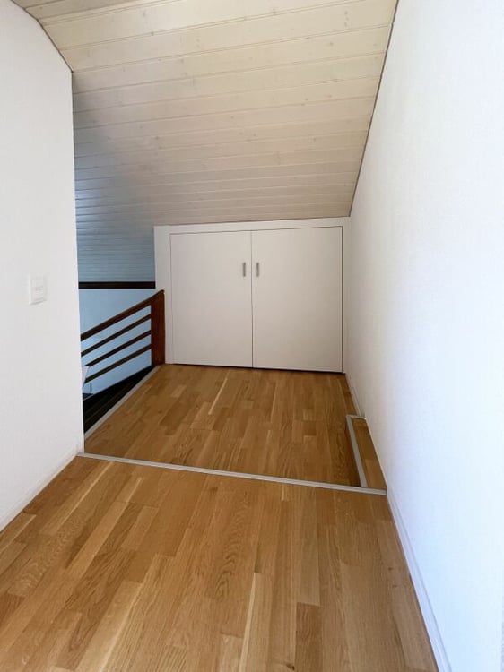 Dachwohnung in renoviertem Jugendstilhaus 6