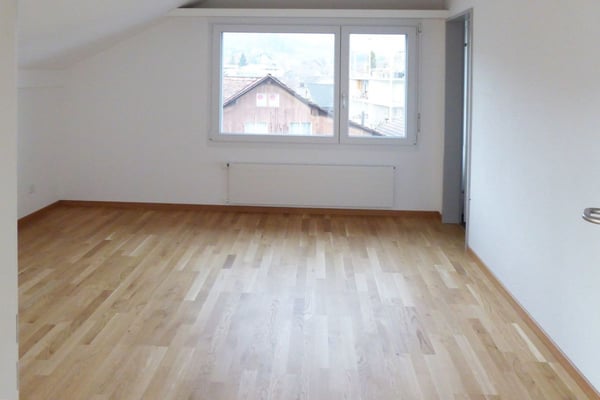 Ansprechende und schöne Dachwohnung an sehr ruhiger und bevorzugter Lage Kopie 9