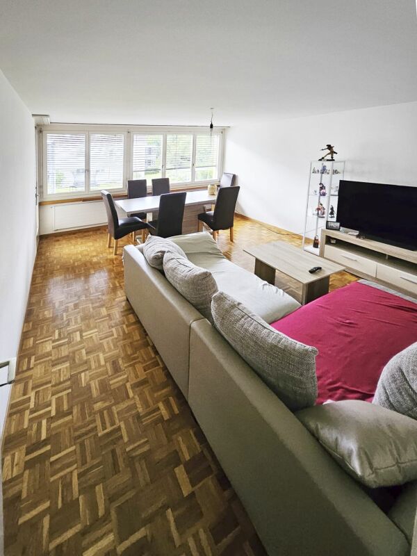 Helle und ansprechende 4½ Zimmer Wohnung