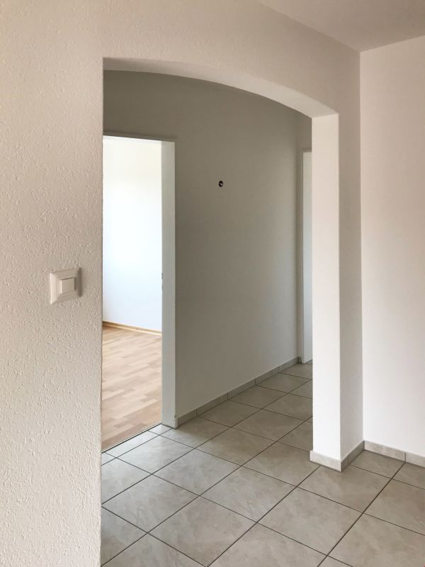 Schöne, renovierte 4½ Zi-Wohnung im 3.OG hili mit 2 Balkonen