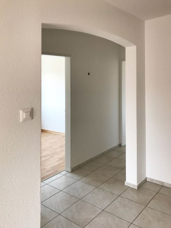 Schöne, renovierte 4½ Zi-Wohnung im 3.OG hili mit 2 Balkonen 10