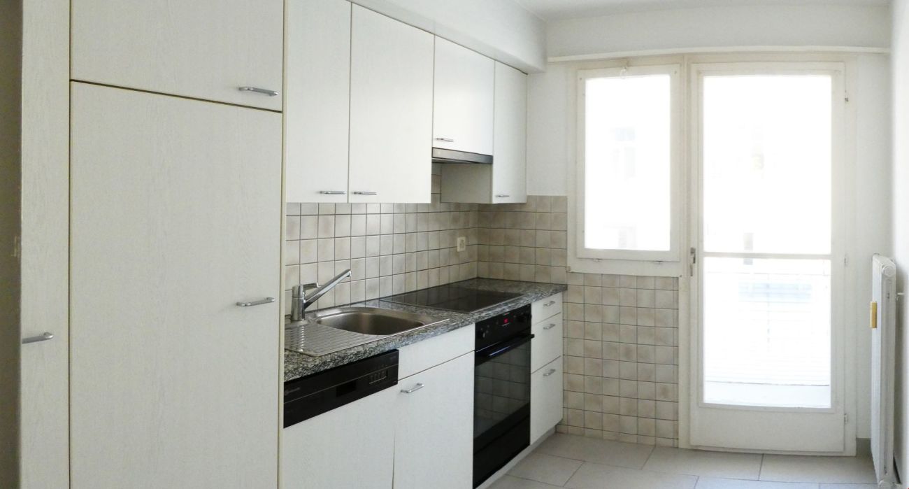 Schöne, renovierte 4½ Zi-Wohnung im 3.OG hili mit 2 Balkonen
