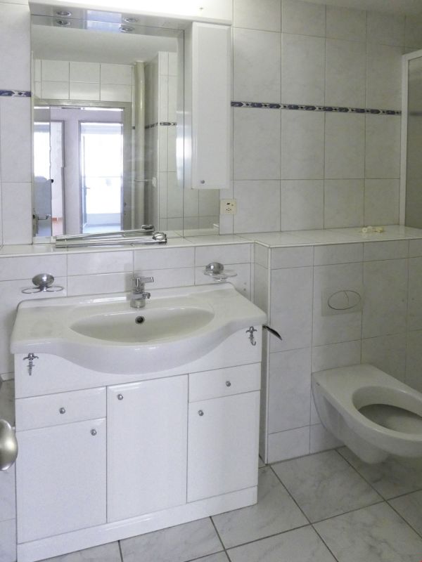 Schöne, renovierte 4½ Zi-Wohnung im 3.OG hili mit 2 Balkonen