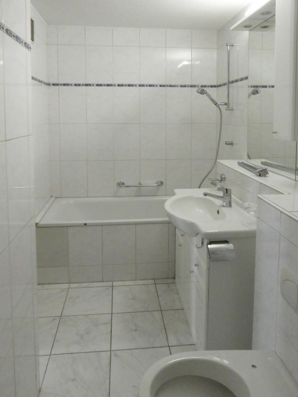 Schöne, renovierte 4½ Zi-Wohnung im 3.OG hili mit 2 Balkonen