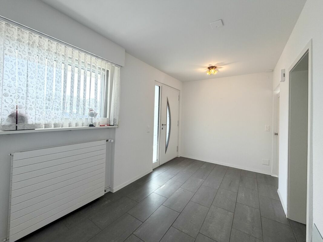 4.5-Zimmer-Terrassenwohnung mit herrlichen Aussenflächen und traumhafter Weitsicht!