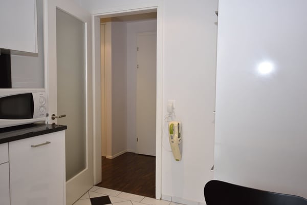 Charmantes 1,5-Zimmer-Wohnung mit Balkon im Seefeld-Bezirk von Zürich 6