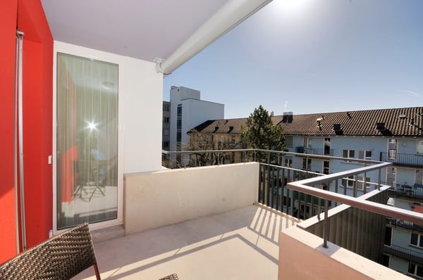 Charmantes 1,5-Zimmer-Wohnung mit Balkon im Seefeld-Bezirk von Zürich 1