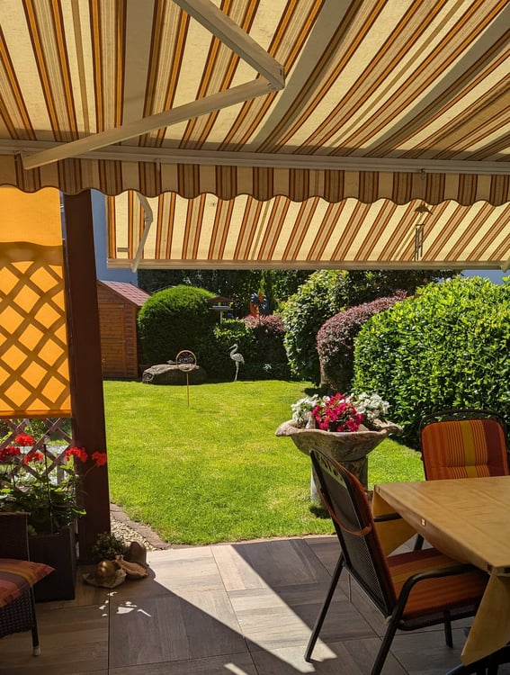 Charmantes 1.5-Zimmer-Reihenhaus in ruhiger Lage von Siebnen 8