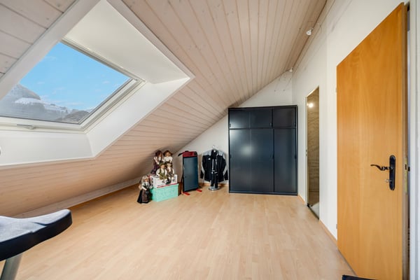 Charmantes 1.5-Zimmer-Reihenhaus in ruhiger Lage von Siebnen 13