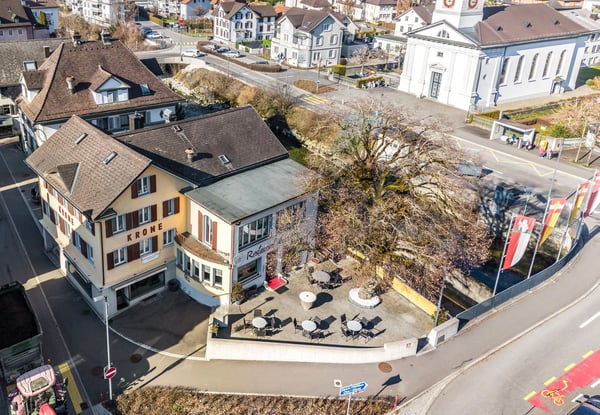 Grosszügige Gastronomieliegenschaft mit Terrasse, Eventsaal und Gästezimmer 2