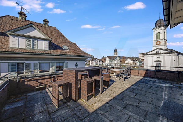 Grosszügige Gastronomieliegenschaft mit Terrasse, Eventsaal und Gästezimmer 8