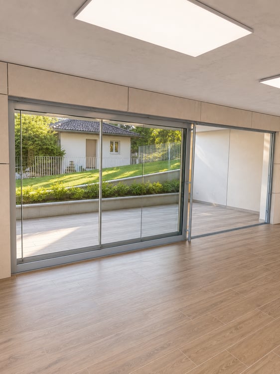 Komfortable 4-5 Zimmer-Gartenwohnung mit 32m2 Wintergarten in Wilen b. Wollerau 2