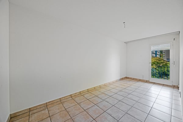 51/2 Zimmer-Maisonette-Gartenwohnung mit 120m2 Landanteil und Vorgarten 32m2 12