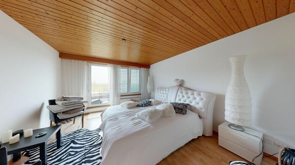 Einzigartige Gewerbeliegenschaft mit zwei 4.5 Zimmer Dachwohnungen 15