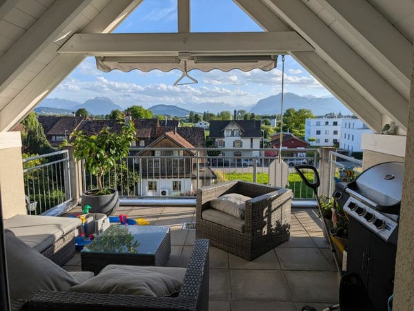 Lichtdurchflutete 1.5-Zimmer-Maisonettewohnung 16