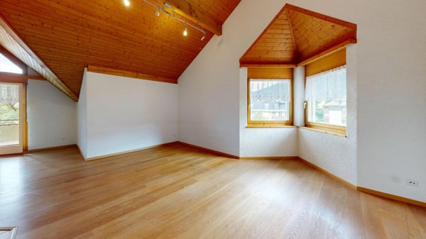 Charmante 5.5 Zimmer-Dachwohnung 6