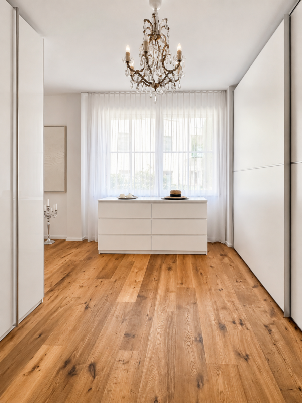 Traumhafte 6.5-Zimmer-Gartenwohnung in Reichenburg SZ