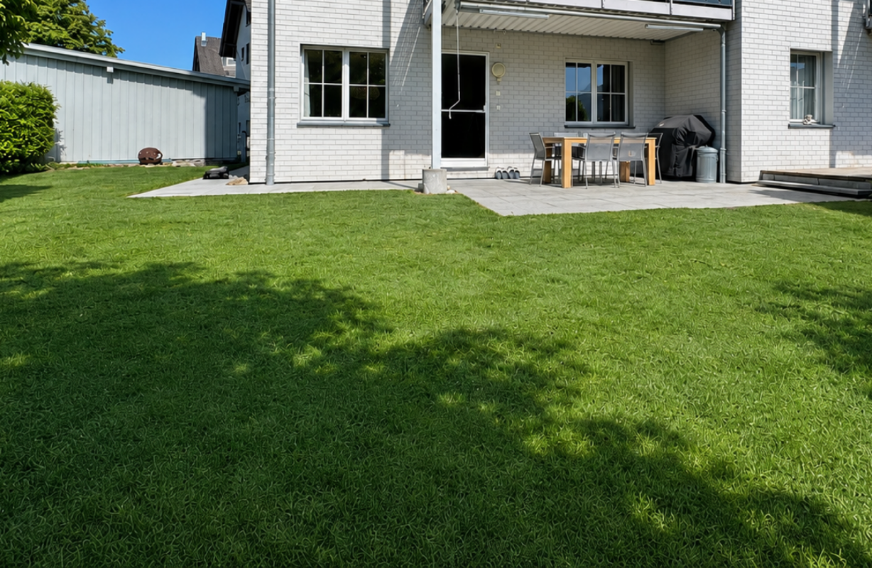Traumhafte 6.5-Zimmer-Gartenwohnung in Reichenburg SZ