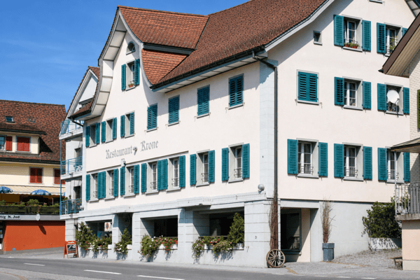 Wohn- und Geschäftshaus Krone in Benken SG 1