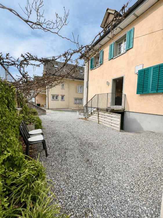 Wohn- und Geschäftshaus Krone in Benken SG 6