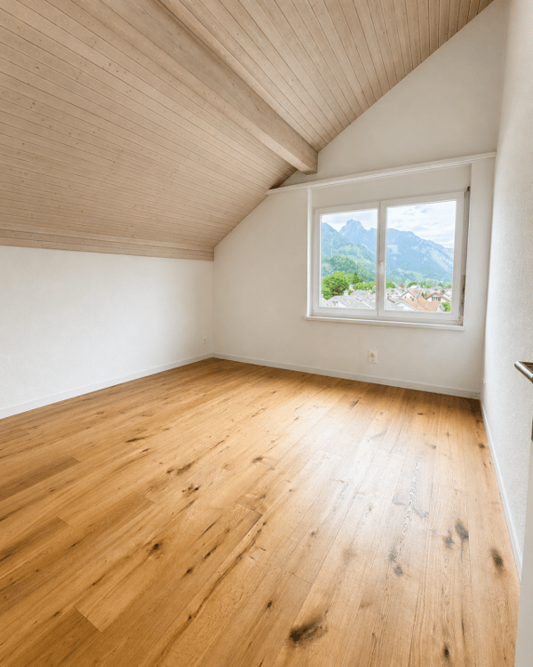 4.5-Zimmer-Dachwohnung in Niederurnen mit wunderschöner Weitsicht 5