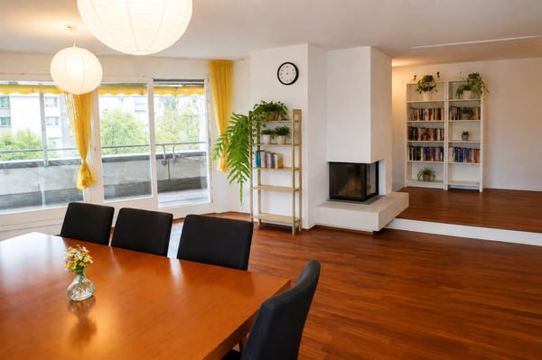 Sonnige Attikawohnung mit grosser Terrasse und Weitsicht im beliebten Zürich-Schwamendingen 6
