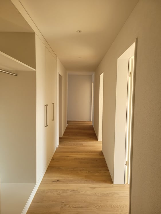 Moderne Erdgeschosswohnung mit viel Umschwung 4