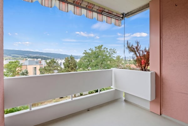 Wohnen im Zentrum von Schlieren mit Blick über das Limmattal 2