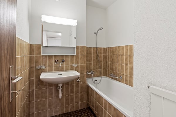 3.5-Zimmerwohnung mit Balkon und Weitsicht in Schlieren 9