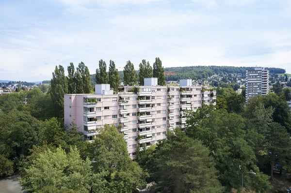 3.5-Zimmerwohnung mit Balkon und Weitsicht in Schlieren 1