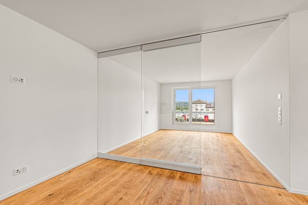 Exklusive 1.5-Zimmer-Eigentumswohnung mit Terrasse und Loggia 7