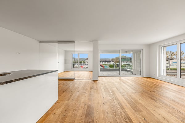 Exklusive 1.5-Zimmer-Eigentumswohnung mit Terrasse und Loggia 3