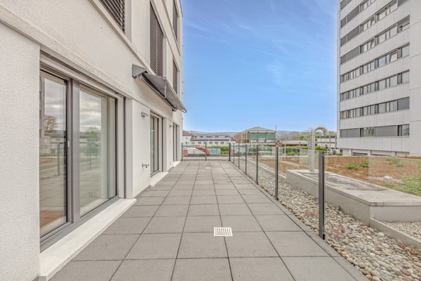 Exklusive 1.5-Zimmer-Eigentumswohnung mit Terrasse und Loggia 12