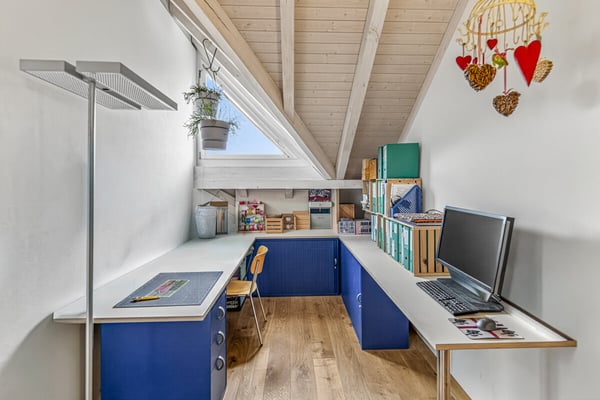 Traumhaftes 5 -Zimmer-Einfamilienhaus an erhöhter Süd-West-Hanglage! 8