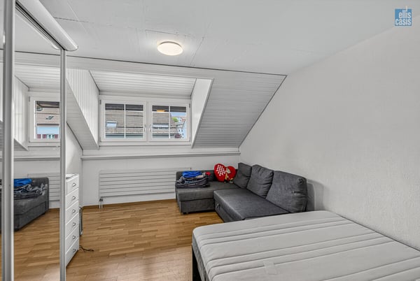 Sehr gepflegtes Mehrfamilienhaus mit Unterniveaugarage im Dorfzentrum! 11
