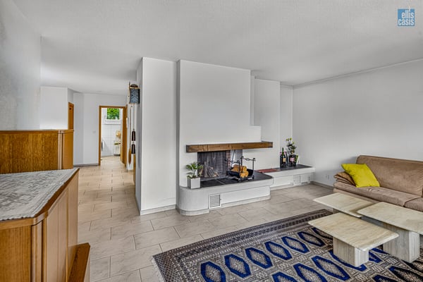 Gepflegte 4.5-Zimmerwohnung mit Cheminée, Balkon und viel Potenzial 3