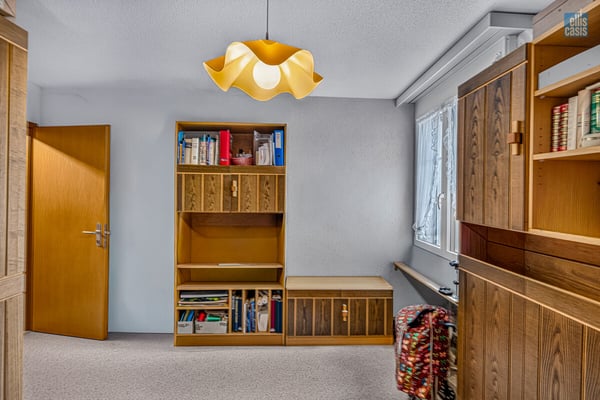 Gepflegte 4.5-Zimmerwohnung mit Cheminée, Balkon und viel Potenzial 10
